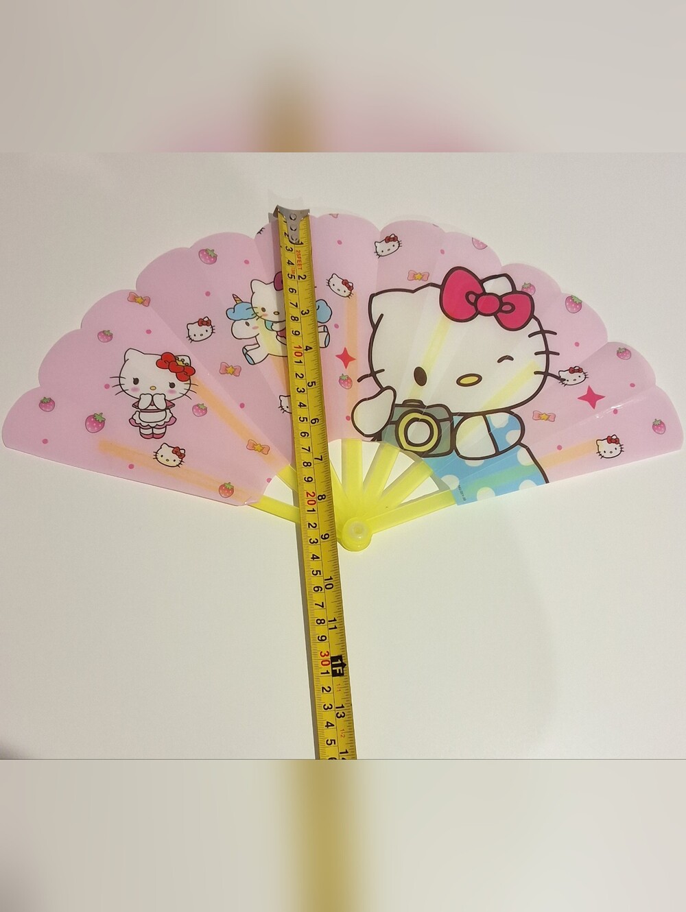Hello Kitty Kawaii Waterproof Folding Hand Fan Plastic , NEW - Picture 4 of 4